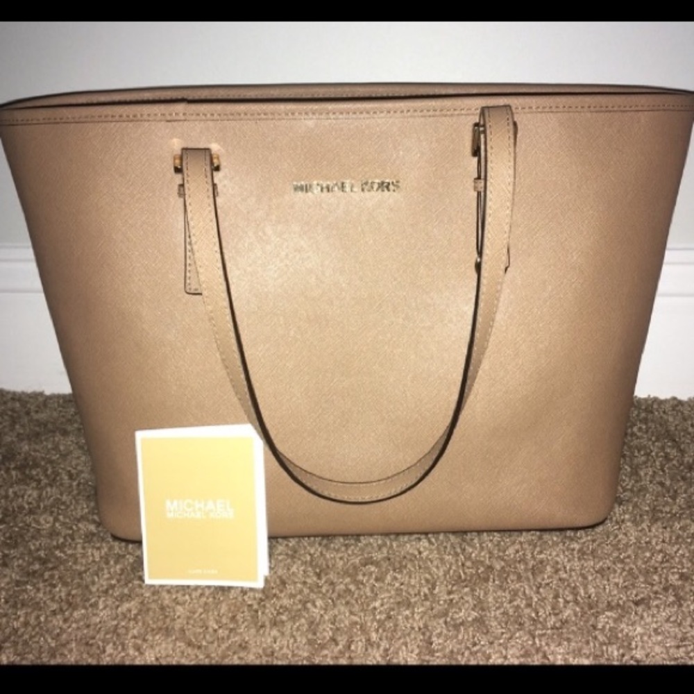 Micheal Kors Jet Set Tote.